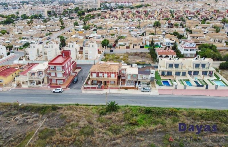 Foto 84c4c3a1-c0ec-48f6-9d52-2e2e645953a8. Haus in alfredo nobel 179 in Zona los Frutales Torrevieja