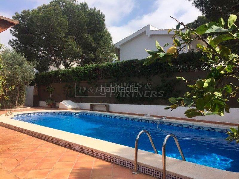 Foto 017ad4b8-f794-45ad-8c95-f641943c0f90. Chalet in raúl fernandez gímenez 45 in Los Balcones-Los Altos Torrevieja