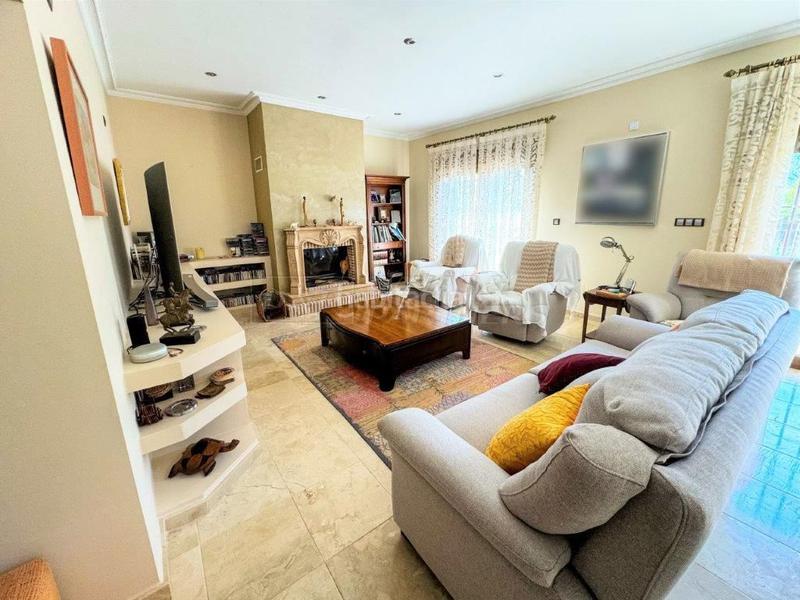 Foto 11fed4eb-c22a-4ed8-988a-db9050a804a6. Chalet villa en venta en centro, 5 dormitorios. en Orihuela