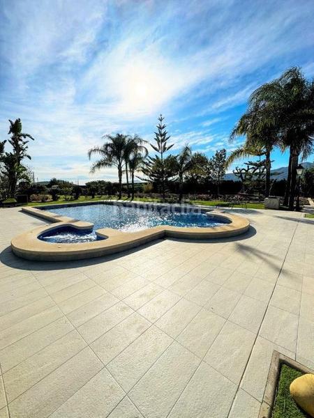 Foto 2764b598-6559-4920-baea-7f7d92fe7418. Chalet villa en venta en centro, 5 dormitorios. en Orihuela