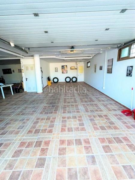 Foto 2a8385e1-11e1-42c7-87c1-921316dda533. Chalet villa en venta en centro, 5 dormitorios. en Orihuela