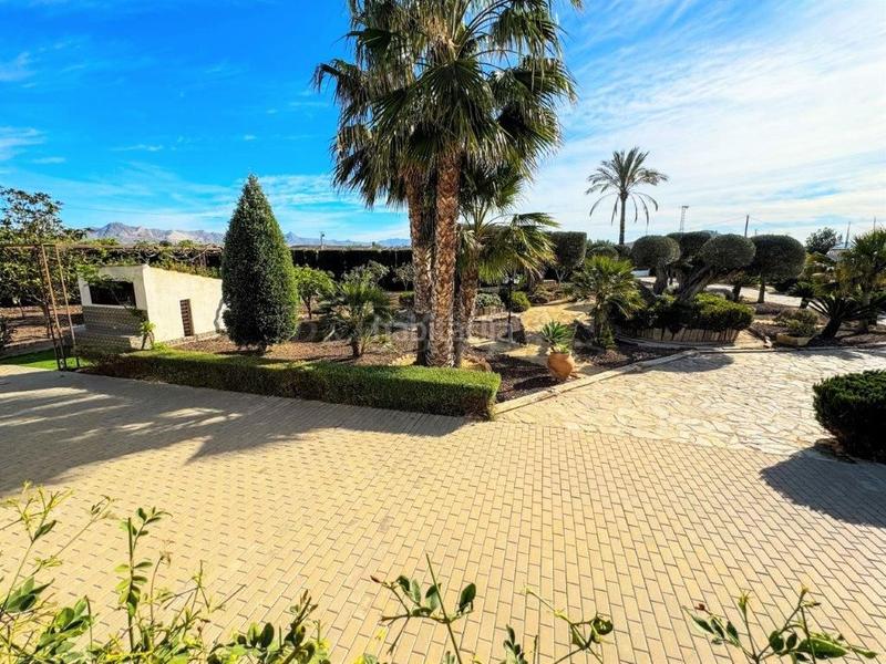 Foto 874449c4-cc73-414f-a7fb-d45f526e2b18. Chalet villa en venta en centro, 5 dormitorios. en Orihuela