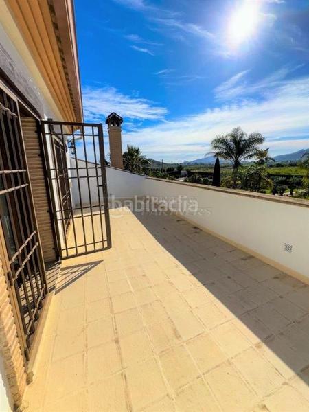 Foto 8e012299-5698-4d35-8943-29bc853fad75. Chalet villa en venta en centro, 5 dormitorios. en Orihuela