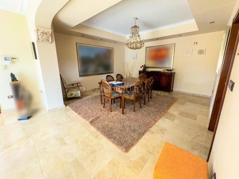 Foto a26eb3a9-a3bf-48f2-9b8d-adf47877e73f. Chalet villa en venta en centro, 5 dormitorios. en Orihuela