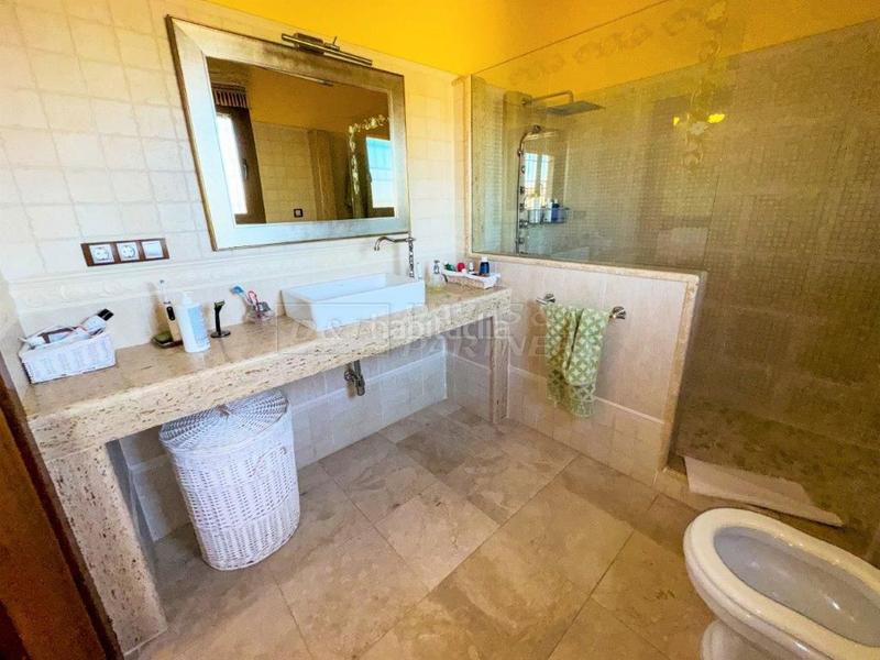 Foto c084aca0-a7d8-44db-b755-62780177cde4. Chalet villa en venta en centro, 5 dormitorios. en Orihuela