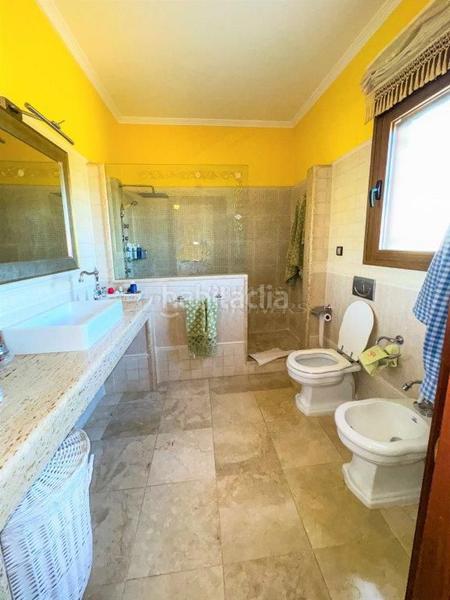 Foto e0757561-e9a2-49e8-9153-b0aae0fad433. Chalet villa en venta en centro, 5 dormitorios. en Orihuela