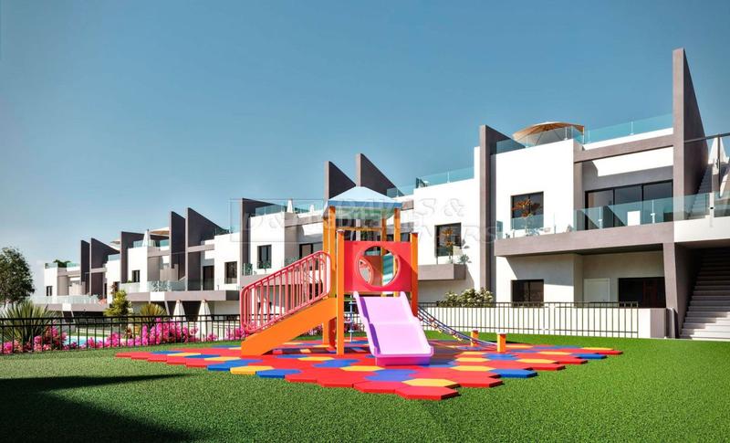 Foto 5d9a79b0-b240-42b5-99b8-788e9b982202. House with pool in San Miguel de Salinas