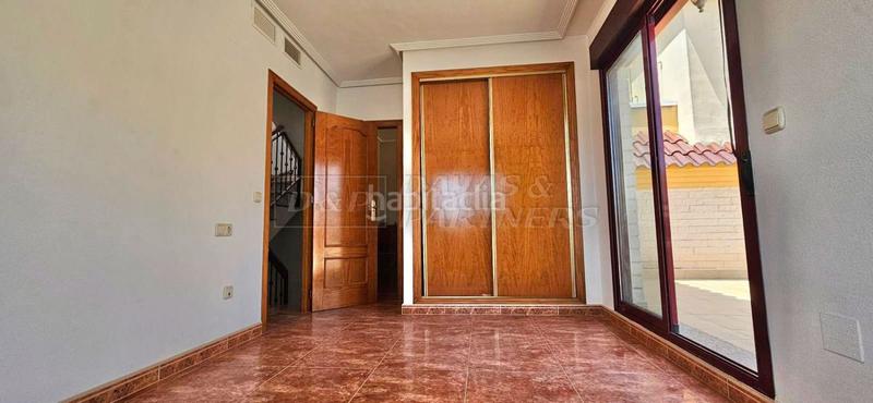 Foto 5a91a4a9-0bb2-4135-b9c8-be8027e19983. Casa adosada adosado en venta en los desamparados, 3 dormitorios. en Orihuela