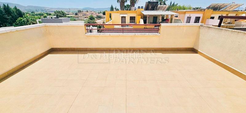 Foto f0b04fa2-a34a-4d40-a467-214524ae9f4c. Casa adosada adosado en venta en los desamparados, 3 dormitorios. en Orihuela
