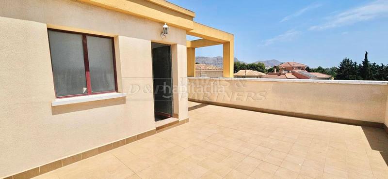 Foto f2e1c5b9-ad13-43ae-bd87-1e97d4e59b39. Casa adosada adosado en venta en los desamparados, 3 dormitorios. en Orihuela
