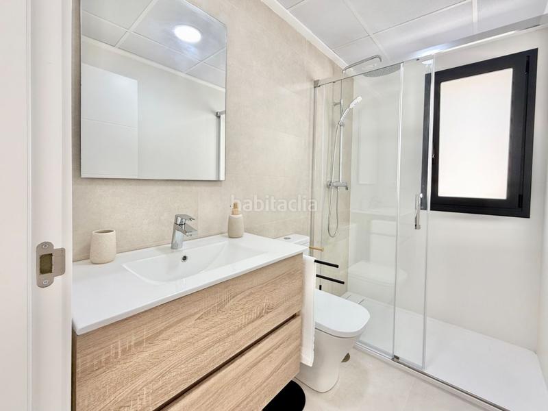 Foto e1be2d76-2d41-4abe-b2c5-6b0225db55bf. Casa adossada amb piscina a Cox