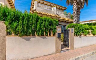 Chalet à Zona los Frutales. Chalet en venta en las calas  los frutales, 3 dormitorios.