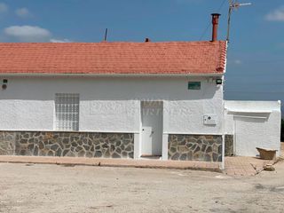 Alquiler Masía en Carr. de san carlos a benferri. Casa de campo en alquiler en san carlos, 3 dormitorios.