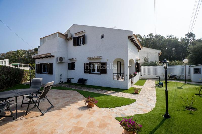 Foto 84e7b457-c885-4352-9b58-706e8f681c44. Chalet  en venta en playa flamenca, 3 dormitorios. en Orihuela