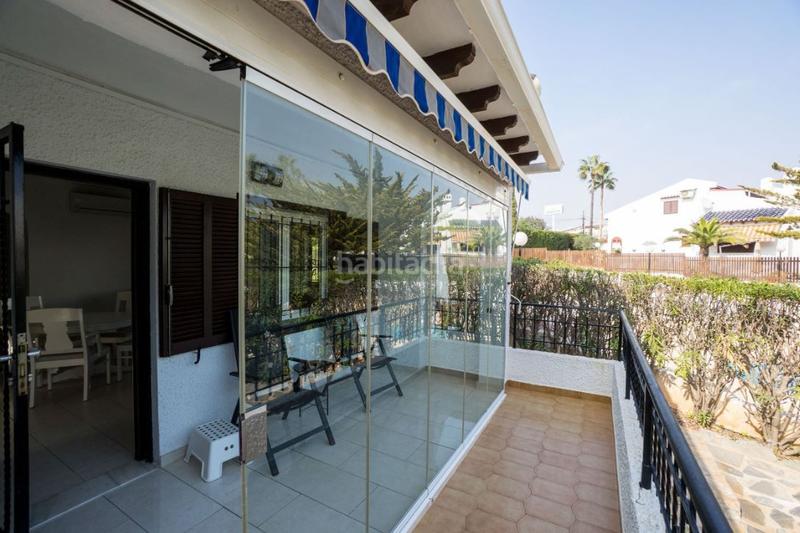 Foto e00bea93-0ea0-4ced-b45a-26ff62f302d4. Chalet  en venta en playa flamenca, 3 dormitorios. en Orihuela
