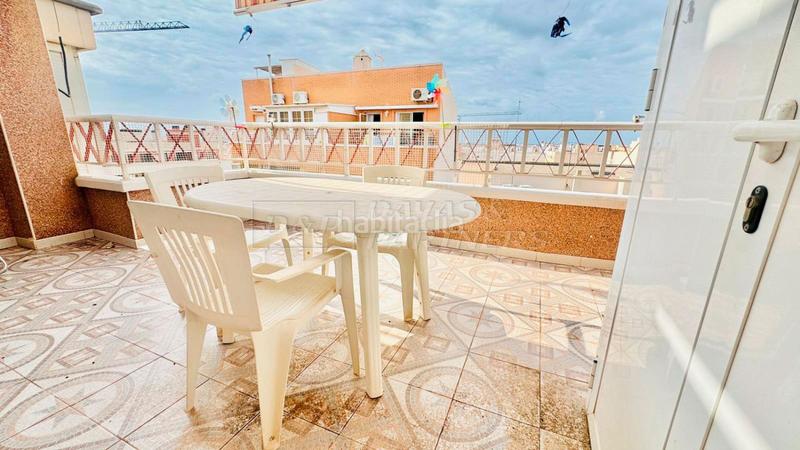 Foto 3e559fff-f374-45a7-8ad8-2fb90fe955a6. Dachwohnung in pedro lorca 69 in Las Piscinas Naturales Torrevieja