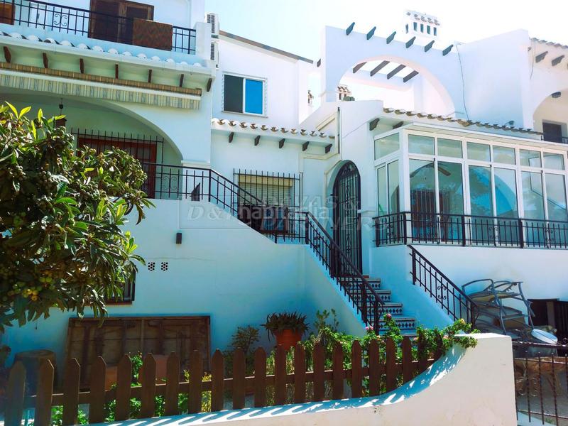 Foto 127b3b94-806b-4df2-be21-6fd3d58db389. Casa a schiera con piscina in Aguas Nuevas Torrevieja