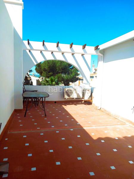 Foto b68da440-a9da-4755-8ce5-afee1e6fc8d1. Casa a schiera con piscina in Aguas Nuevas Torrevieja