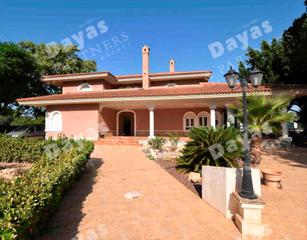 Xalet a Redován. Villa en venta en san carlos, 7 dormitorios.