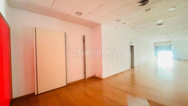 Foto 5da2c841-28b3-4d64-bc3b-2aee5d6c4d44. Alquiler local comercial local en alquiler en centro. en Orihuela
