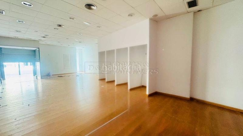 Foto ef0decd2-69c6-49cd-a3f0-2e3dd7743cdc. Alquiler local comercial local en alquiler en centro. en Orihuela