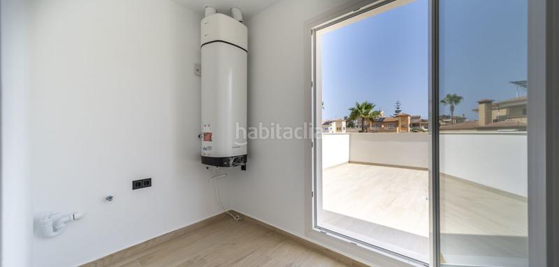Foto 99f726fa-75ef-4a14-96a5-5696d3d582d9. Chalet  en venta en Aguas Nuevas, 3 dormitorios. en Torrevieja