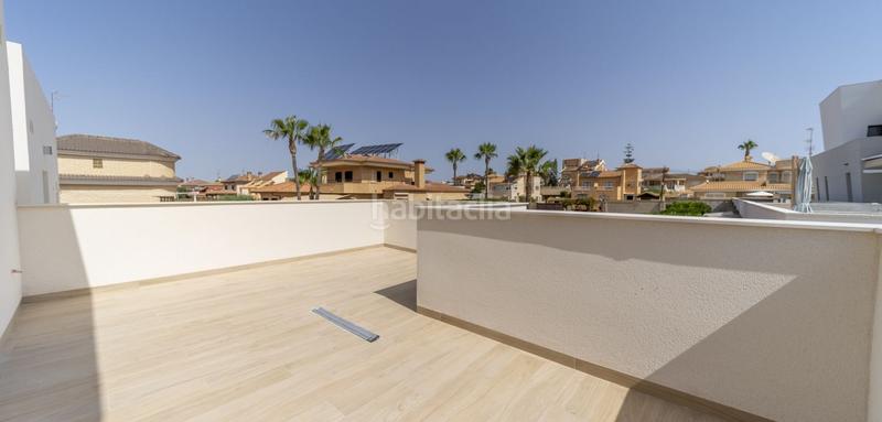 Foto d1b6de5d-0e8f-4bea-b8dd-2723cfe15bef. Chalet  en venta en Aguas Nuevas, 3 dormitorios. en Torrevieja