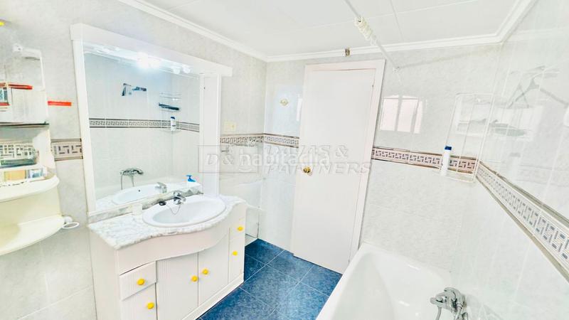 Foto 9bb2676a-7e76-43eb-9225-988ef75b544f. Piso  en venta en centro, 3 dormitorios. en Las Piscinas Naturales Torrevieja