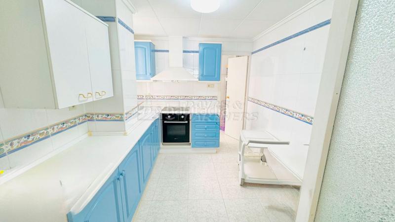 Foto 9e34a068-2528-4529-bd7b-c523aa2b5077. Piso  en venta en centro, 3 dormitorios. en Las Piscinas Naturales Torrevieja