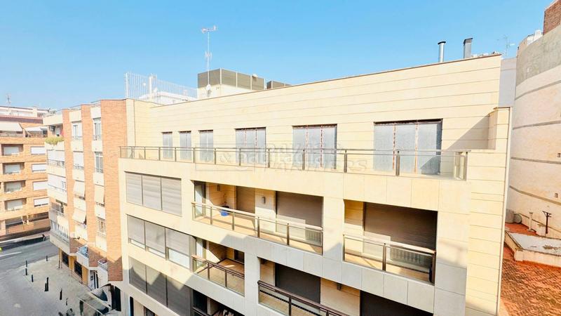 Foto 368e419b-7bb3-42f8-bbee-65edfa37dcb5. Attique dans Puerto Deportivo Torrevieja