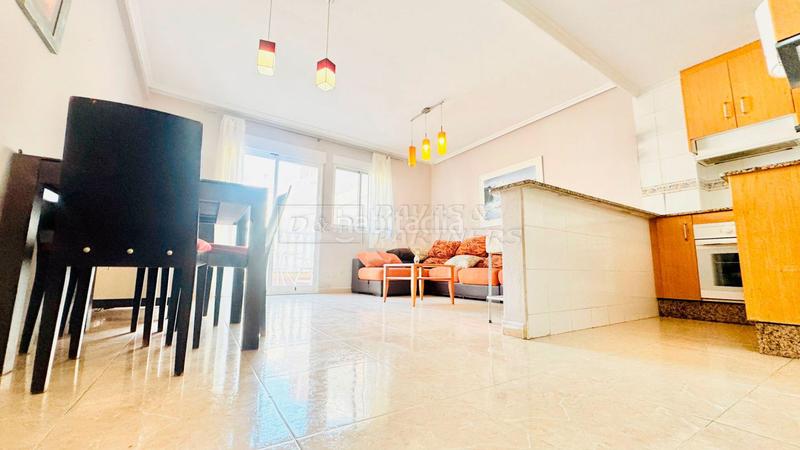 Foto 846cdfdf-13c6-4955-81ce-aed270bfca67. Attique dans Puerto Deportivo Torrevieja