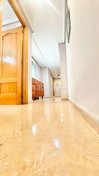 Foto b938a053-7fb3-4693-9928-0b72aa8b48b1. Attique dans Puerto Deportivo Torrevieja