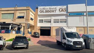 Alquiler Parking coche en Malaquita 4. Garaje en alquiler en la zenia.