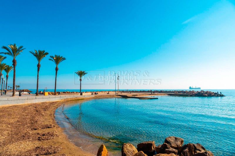 Foto a8957029-bb5a-4e43-a578-e2477b2d1cce. Terreny residencial a Punta Prima Orihuela