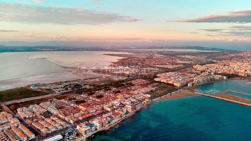Foto dbc68d9e-0326-419b-9482-2728069a9b10. Terreny residencial a Punta Prima Orihuela