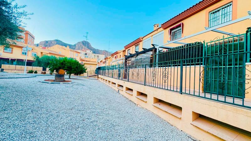 Foto 196e3473-1d96-4392-9efd-6e7ff71986f3. Casa adossada amb calefacció aparcament a Orihuela ciudad Orihuela