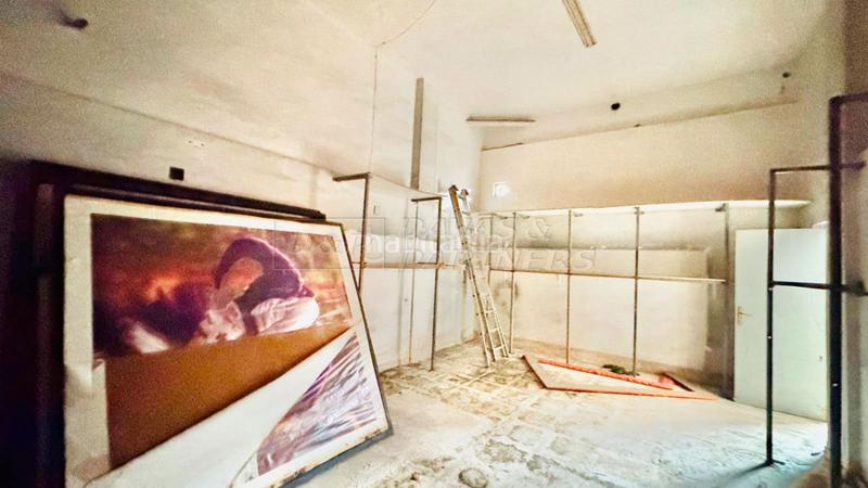 Foto 2f3eb469-b809-4e4f-9567-2d5e1bf8e8c2. Alquiler local comercial en obispo rocamora 34 local com. en alquiler en centro. en Orihuela