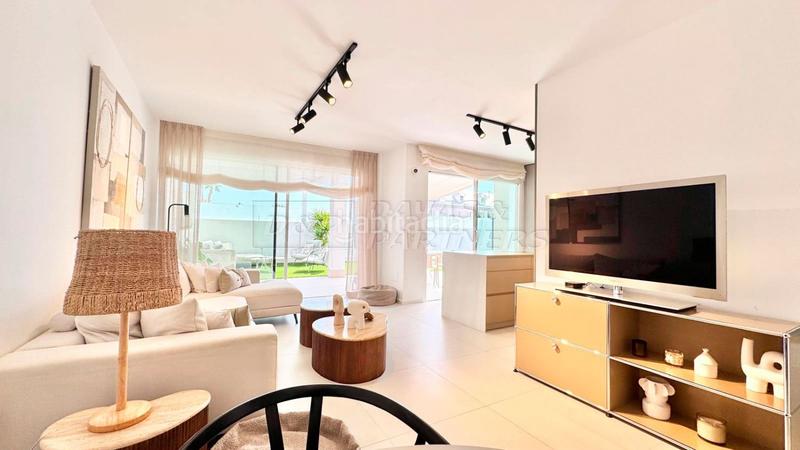 Foto 153c758e-565e-4eb9-a58d-743fbea1d7df. Casa adossada amb calefacció aparcament a La Veleta Torrevieja