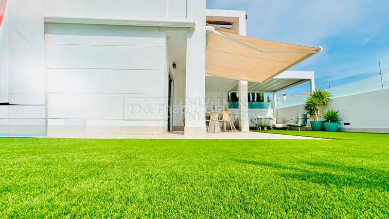 Foto 233f8b51-baa1-46ee-984e-d1f28bef3d83. Casa adossada amb calefacció aparcament a La Veleta Torrevieja