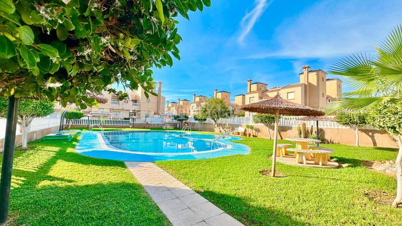 Foto 041471b6-0b79-4952-b93c-6e2c6aea492a. Semi detached house in báltico 12 in Lomas de Cabo Roig - Los Dolses Orihuela