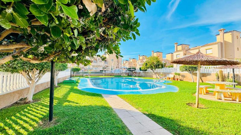 Foto 428ce9c6-06eb-4a32-aadc-47d840f96ecc. Semi detached house in báltico 12 in Lomas de Cabo Roig - Los Dolses Orihuela