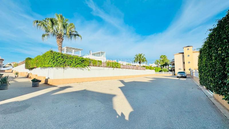 Foto b3a3a743-2e0f-4386-a67d-c5b2d5aace09. Semi detached house in báltico 12 in Lomas de Cabo Roig - Los Dolses Orihuela