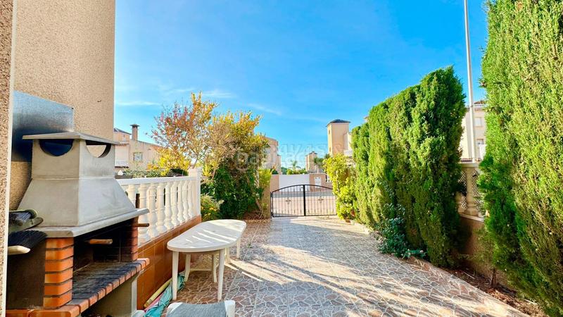 Foto d4f0e74f-5b61-471e-856b-891a06375d0a. Semi detached house in báltico 12 in Lomas de Cabo Roig - Los Dolses Orihuela