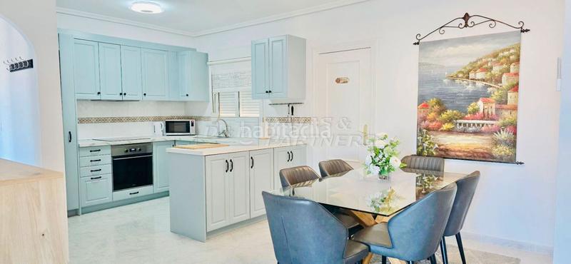 Foto 0ec70740-bc7d-4adc-9e22-fe7cd7f7393a. Etagenwohnung mit parking pool in Playa Flamenca Orihuela