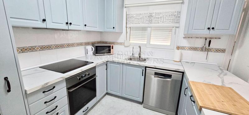 Foto 40bfb77d-9138-4e0b-9a42-bbd052153fdc. Etagenwohnung mit parking pool in Playa Flamenca Orihuela