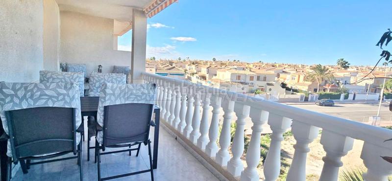 Foto 5c61601c-943d-4936-9a8c-b8a9184d097e. Etagenwohnung mit parking pool in Playa Flamenca Orihuela