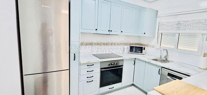 Foto 75395709-ba44-4895-b399-917d6400bbf2. Etagenwohnung mit parking pool in Playa Flamenca Orihuela