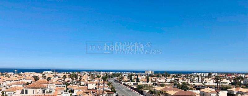 Foto 86721cdc-0a21-4ec9-8bef-1620899fa600. Etagenwohnung mit parking pool in Playa Flamenca Orihuela