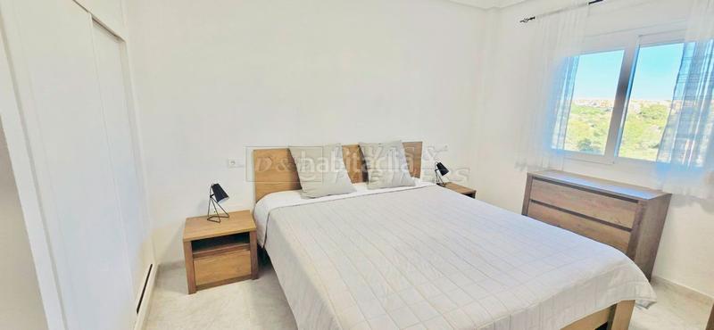 Foto ce7883f3-911f-4435-9354-c859078ebdb5. Etagenwohnung mit parking pool in Playa Flamenca Orihuela