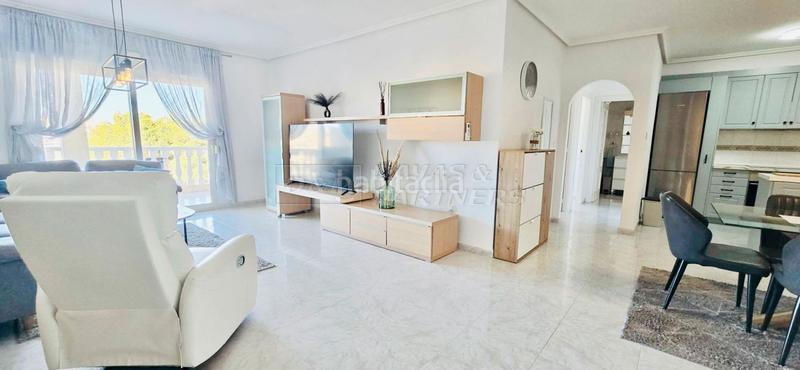 Foto e8828c52-f8e5-4bf0-bcc3-063d80fbd9bd. Etagenwohnung mit parking pool in Playa Flamenca Orihuela